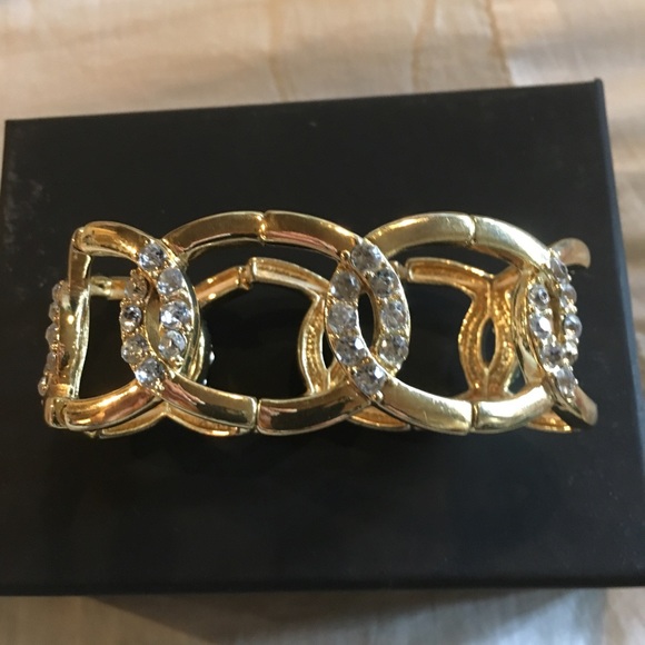 Fashion Fun Bangle - Picture 5 of 9